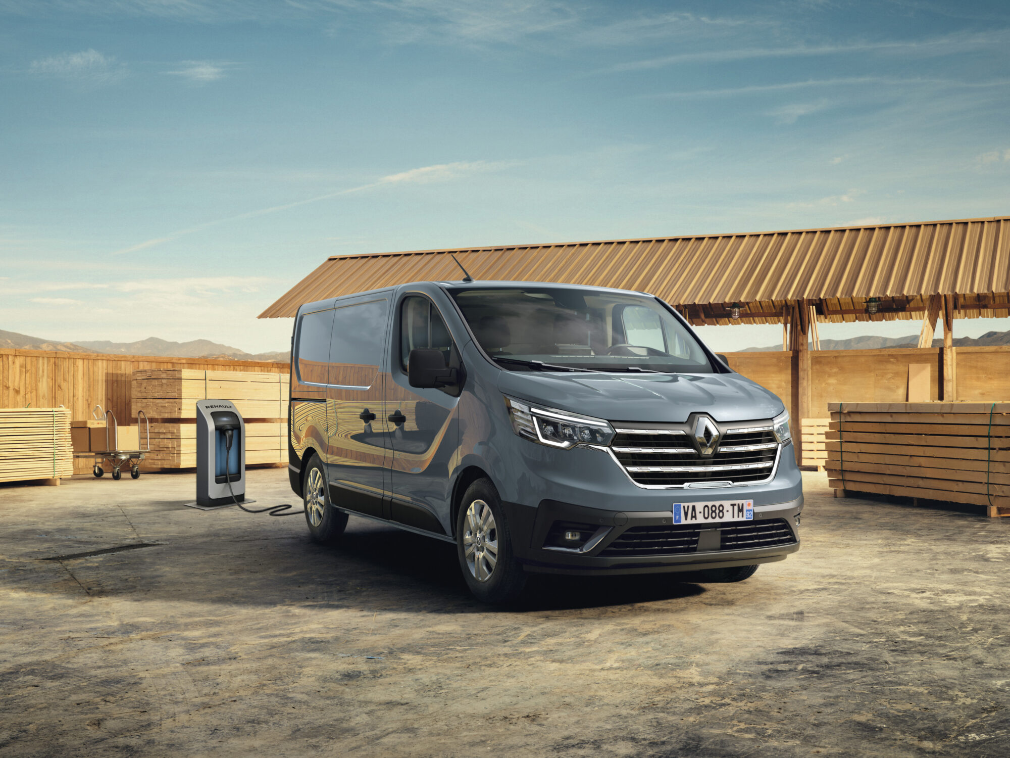 2022 - All-new Renault Trafic Van E-Tech Electric (2)