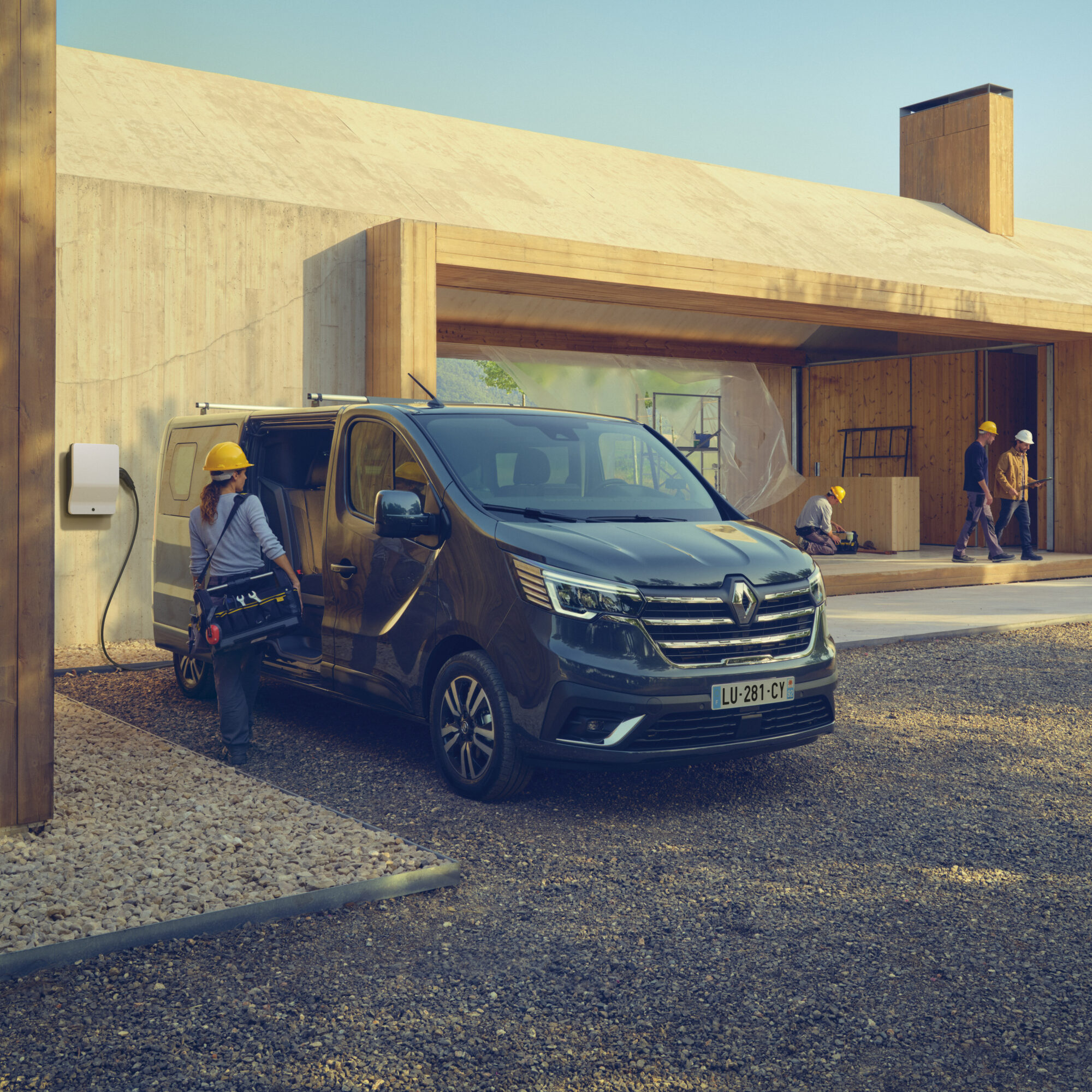 2022 - All-new Renault Trafic Van E-Tech Electric (1)