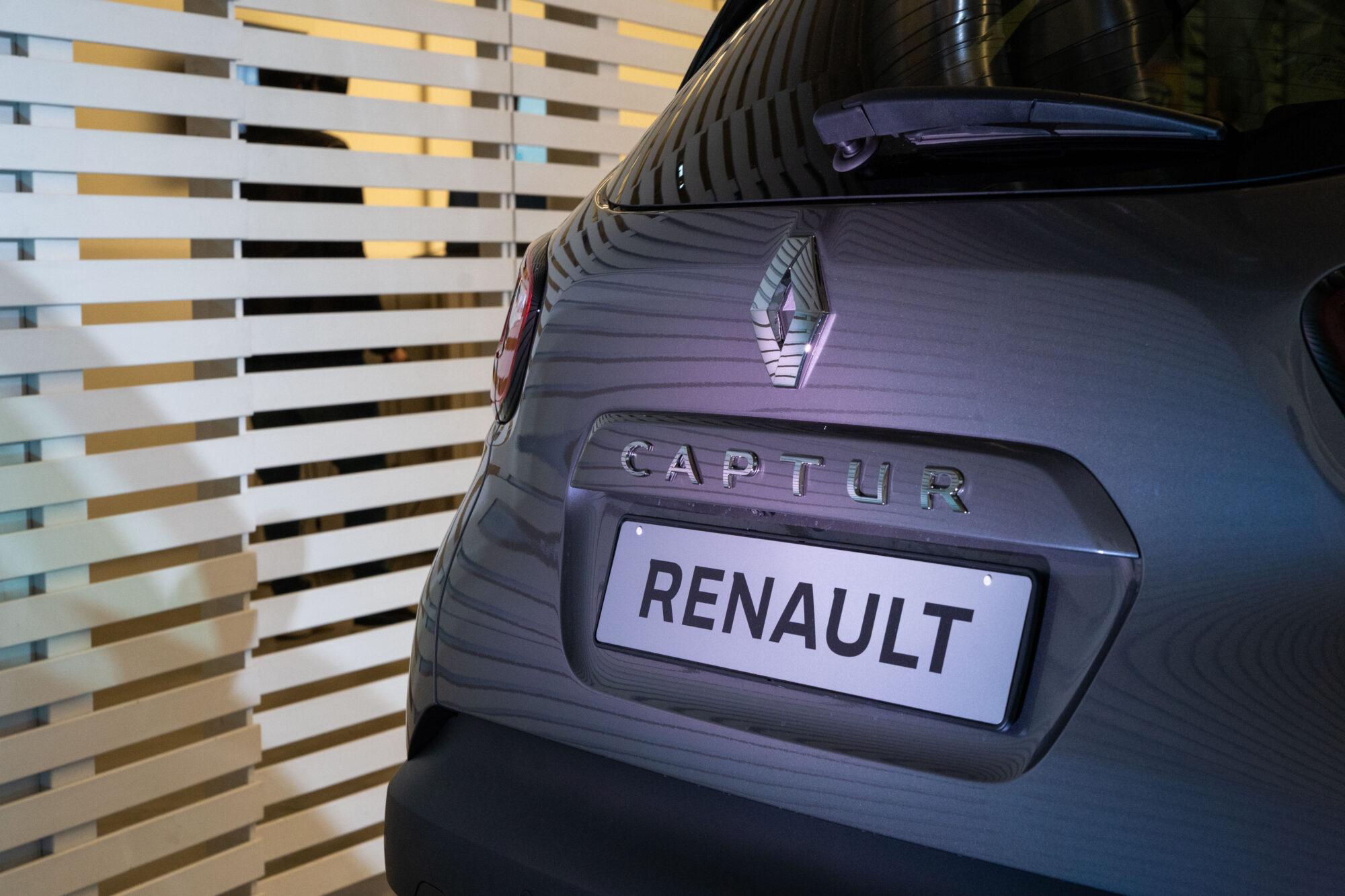 CS- Il rinnovo della gamma crossover Renault si completa con CAPTUR SPORT EDITION