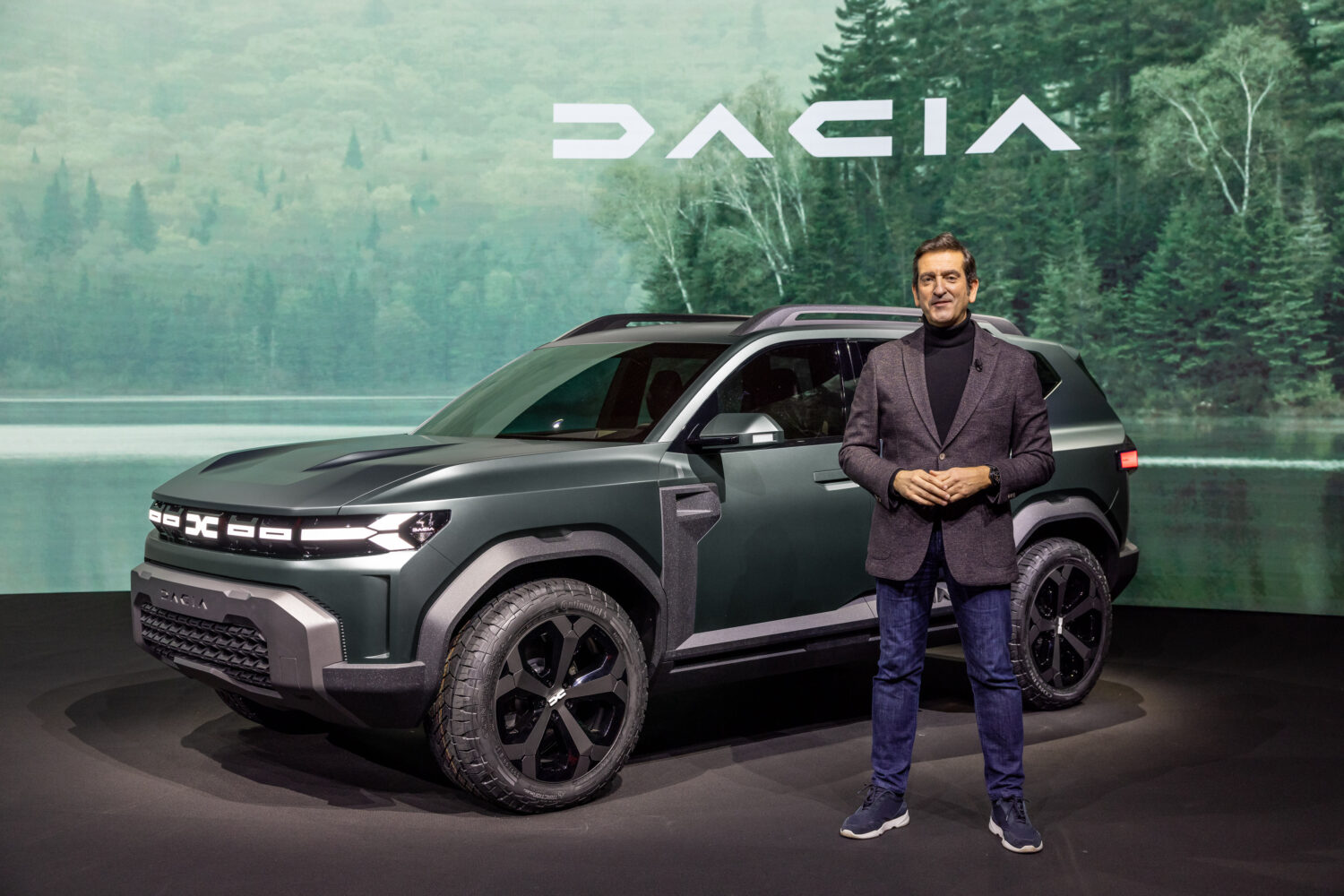 2021 - Dacia Bigster Concept and Alejandro MESONERO-ROMANOS, designer
