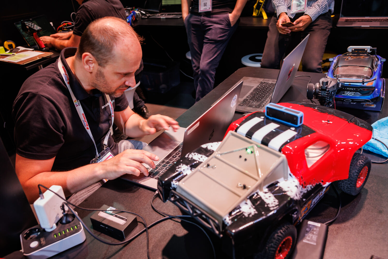 5-2022 - Story Robocars  le Grand Prix de voitures autonomes qui a anim VivaTech 2022 (15).jpg