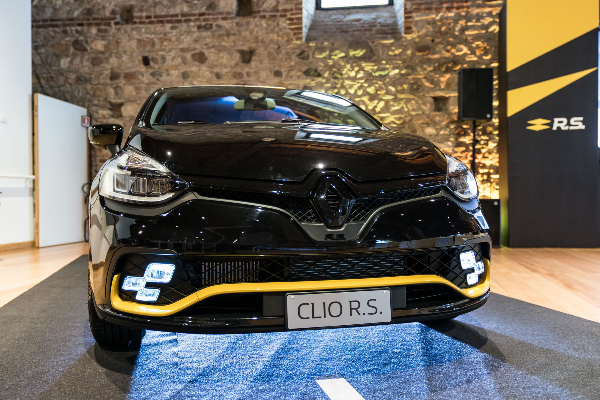 CLIO R.S.18