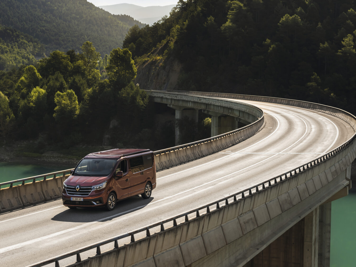 All-new Renault Trafic SpaceNomad (3)
