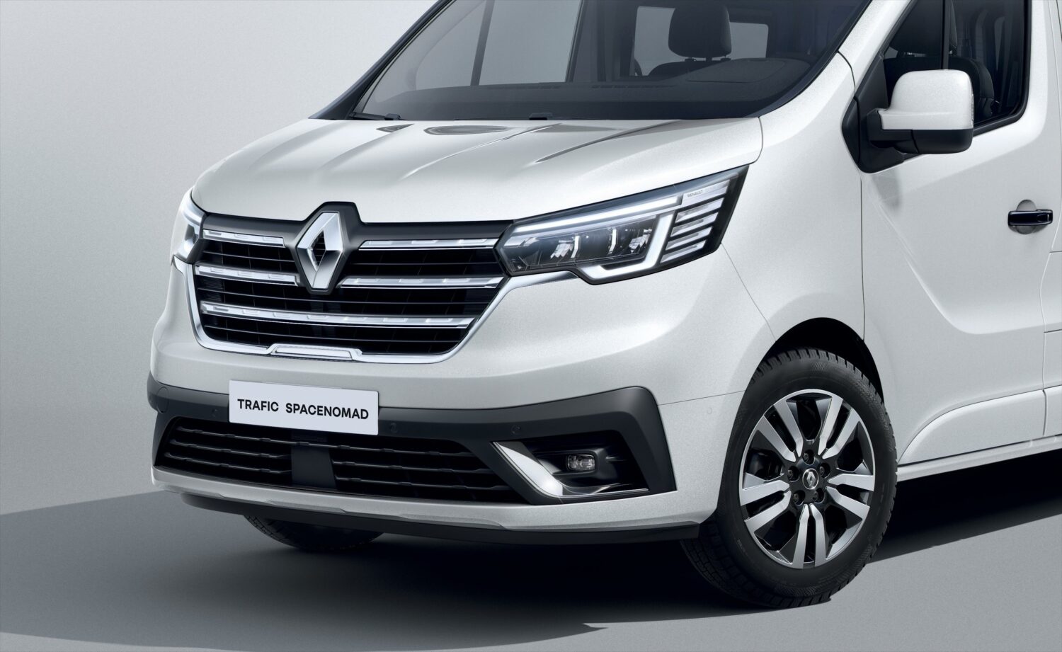 All-new Renault Trafic SpaceNomad (17)