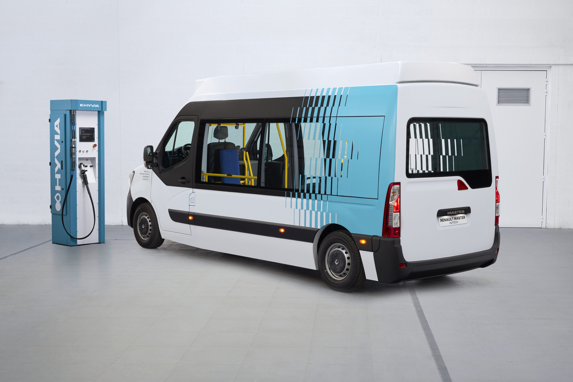 2021 - HYVIA - Renault Master City Bus H2-TECH.jpeg
